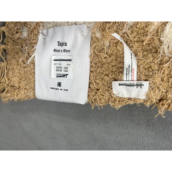 Urban Outfitters Diamond Border Woven Cozy Shag Rag Rug 2 x 3 Foot Beige White - Picture 6 of 7